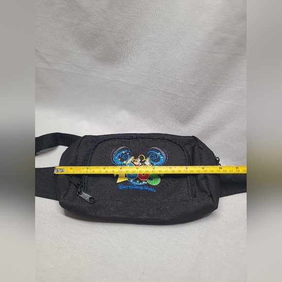 Vintage 2005 Walt Disney World Black Unisex Zip Up Fanny Pack Bag with Strap - Picture 9 of 9